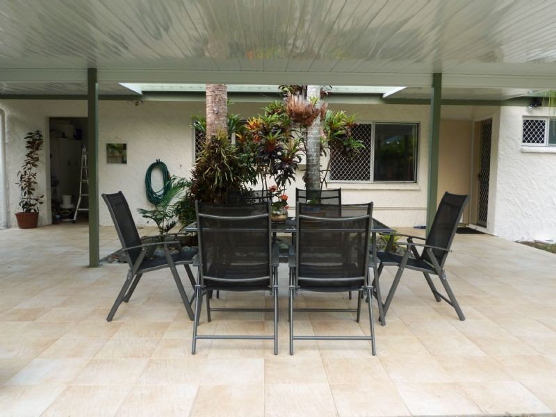 7 Whelk Close, Trinity Beach QLD 4879