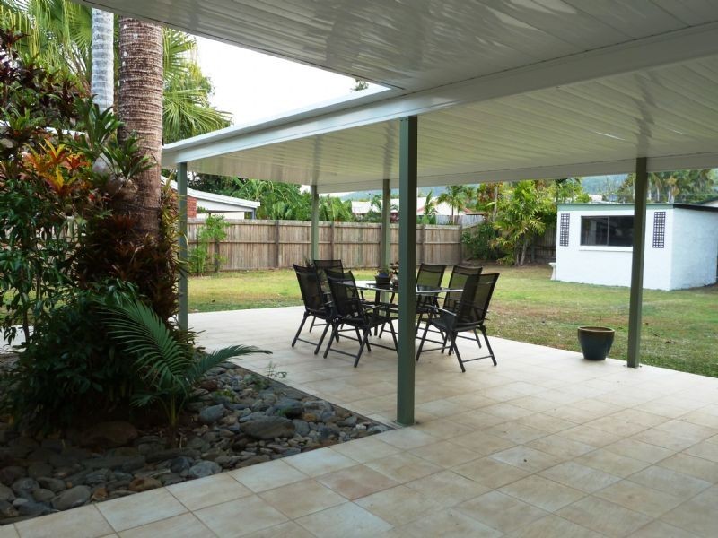 7 Whelk Close, Trinity Beach QLD 4879