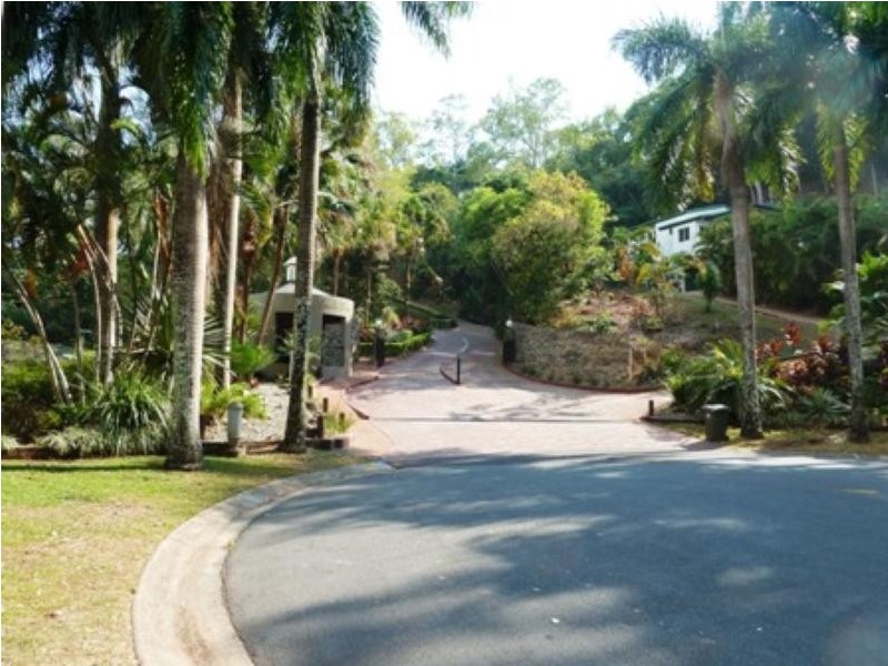 2/7a Tari Place, Trinity Beach QLD 4879