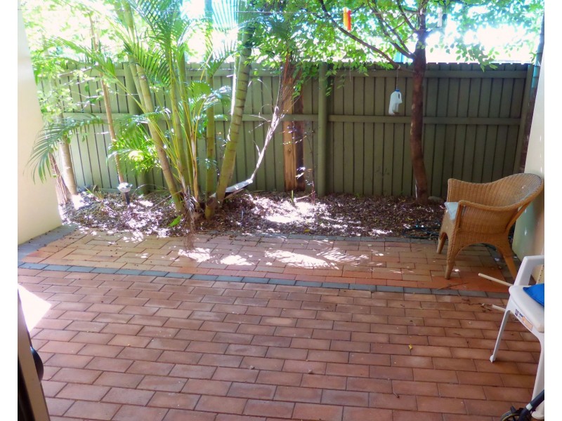 10/5-7 Oyster Court, Trinity Beach QLD 4879