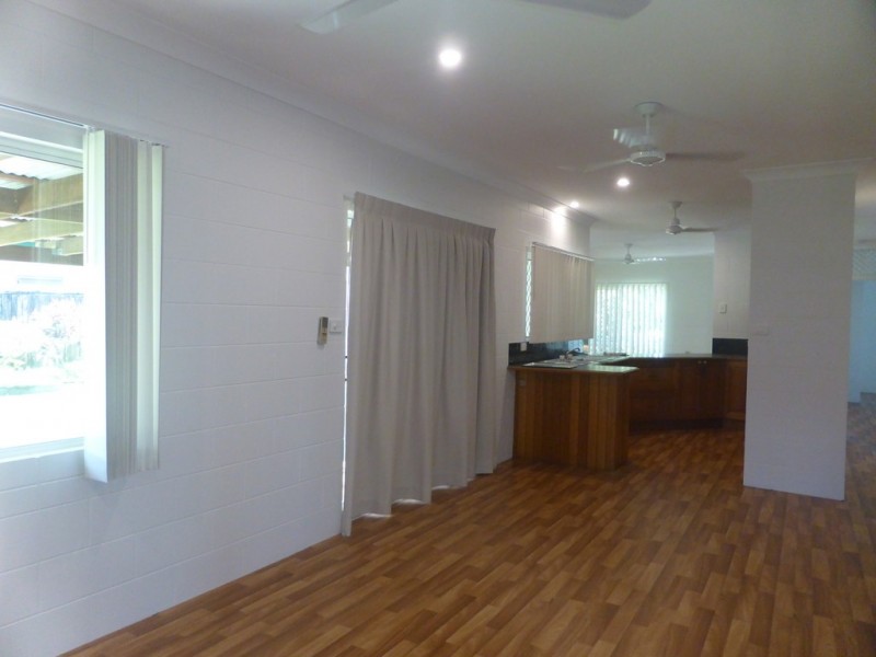 21 Sidlaw Street, Smithfield QLD 4878