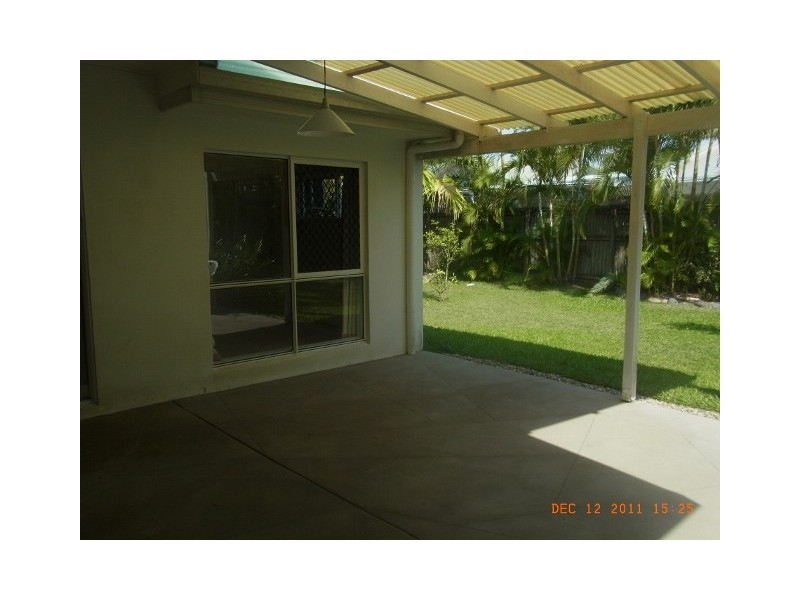 27 Cabarita Street, Kewarra Beach QLD 4879