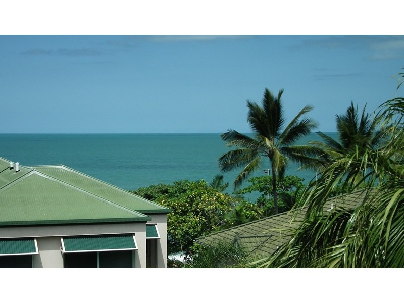 Trinity Beach QLD 4879