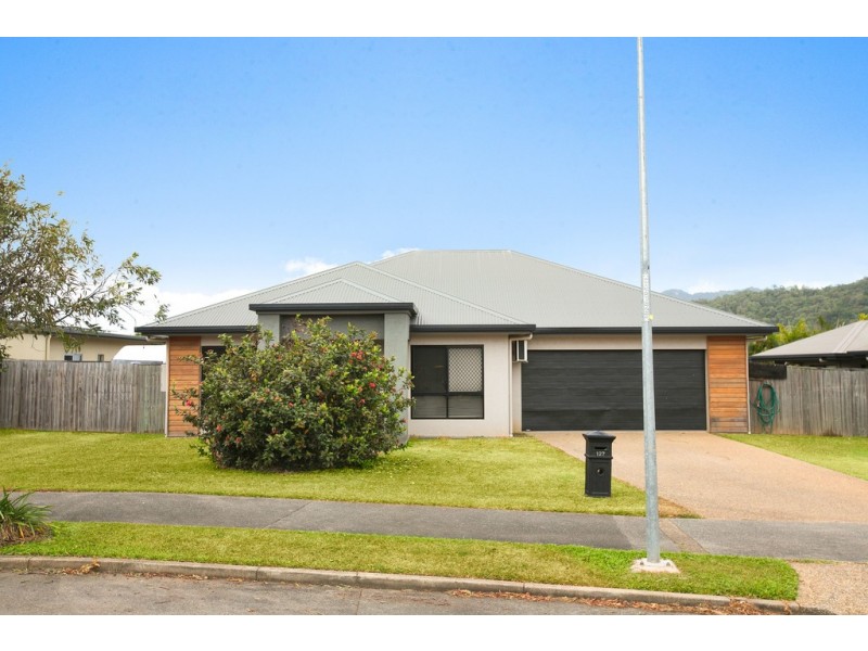 127 Roberts Drive, Trinity Beach QLD 4879
