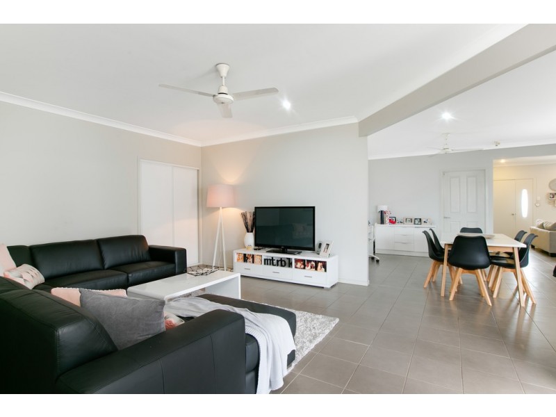 127 Roberts Drive, Trinity Beach QLD 4879