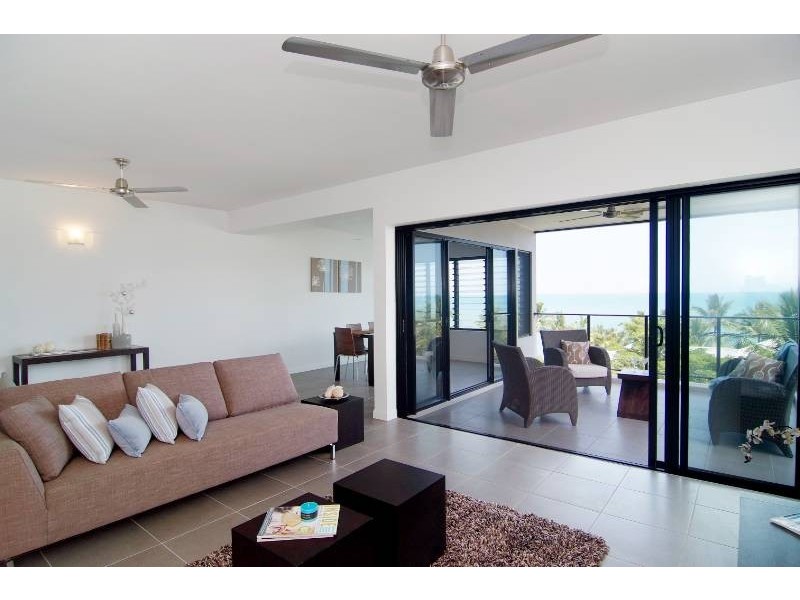 Trinity Beach QLD 4879