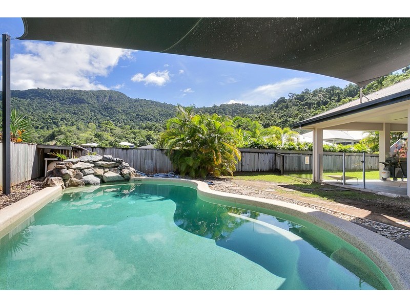 5 Wirrega Close, Caravonica QLD 4878