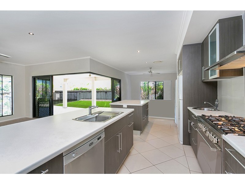 5 Wirrega Close, Caravonica QLD 4878