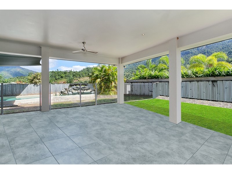 5 Wirrega Close, Caravonica QLD 4878