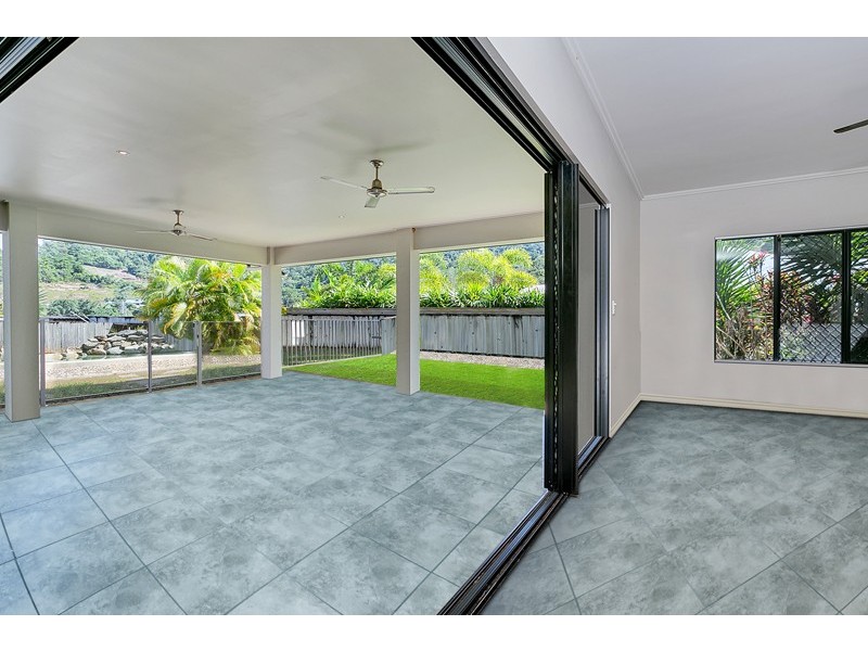 5 Wirrega Close, Caravonica QLD 4878