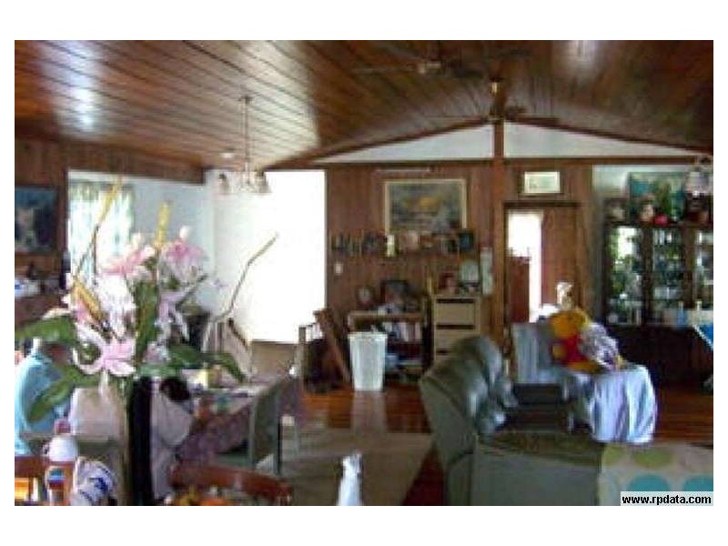 11 Banksia close, Holloways Beach QLD 4878