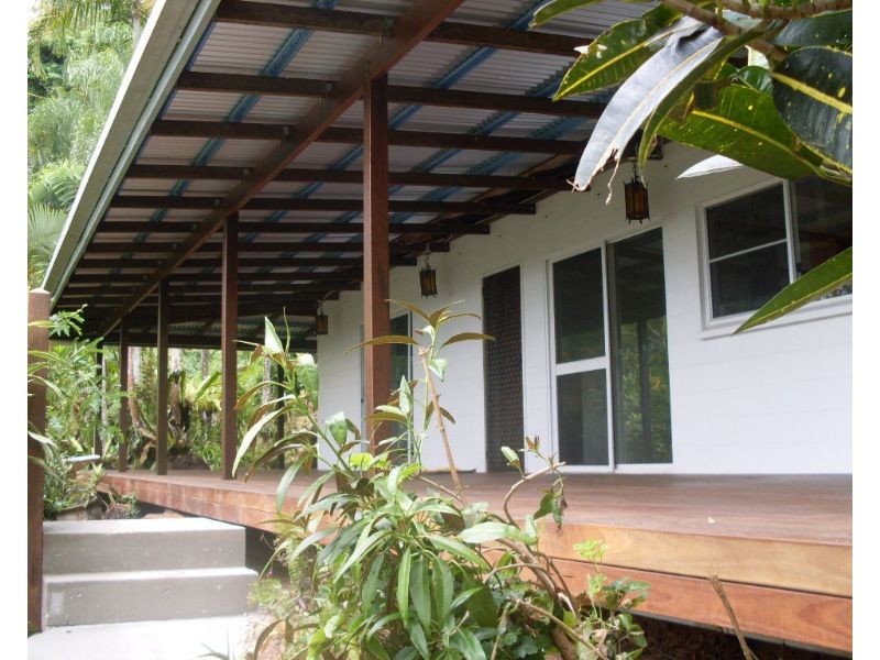 22-24 Cascade Drive, Redlynch QLD 4870