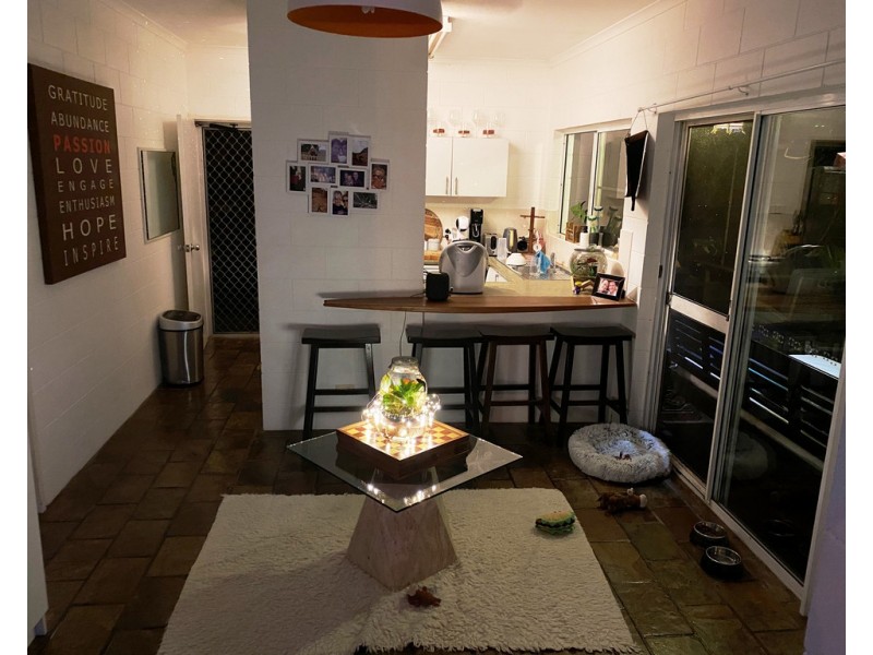 22-24 Cascade Drive, Redlynch QLD 4870