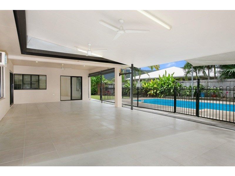 17 Vetiver Street, Trinity Park QLD 4879