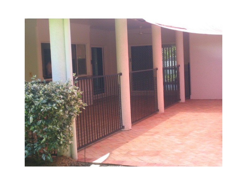 9 Stream Avenue, Kewarra Beach QLD 4879