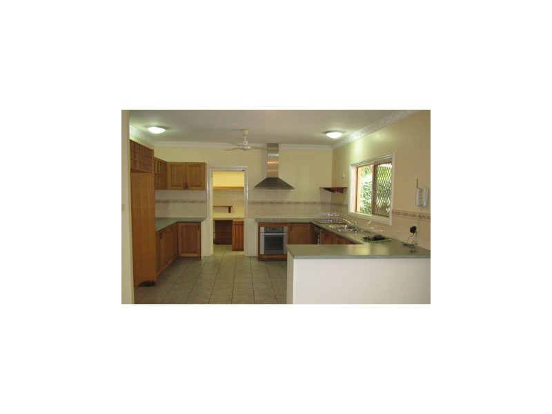 11 Miara Close, Kewarra Beach QLD 4879