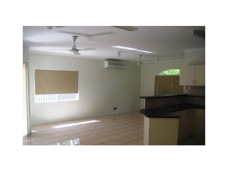 12 Moore Road, Kewarra Beach QLD 4879