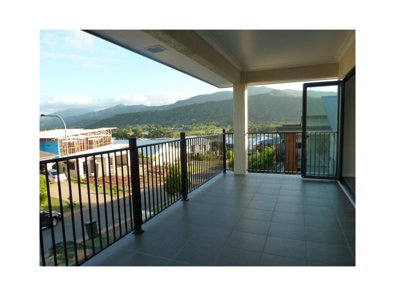 33 Catamaran Circuit, Trinity Beach QLD 4879