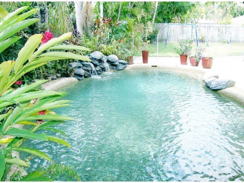 7 Ilse Close, Clifton Beach QLD 4879