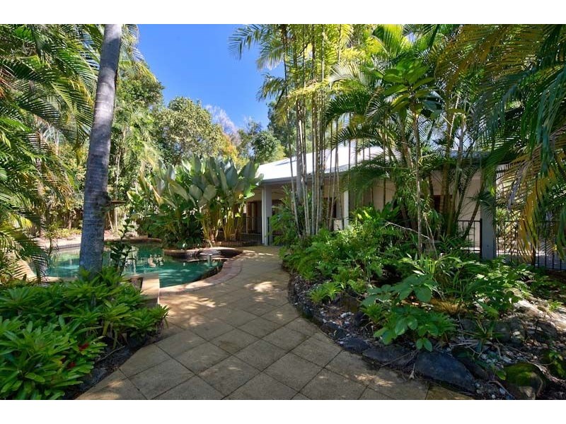 24 Beaver Street, Clifton Beach QLD 4879
