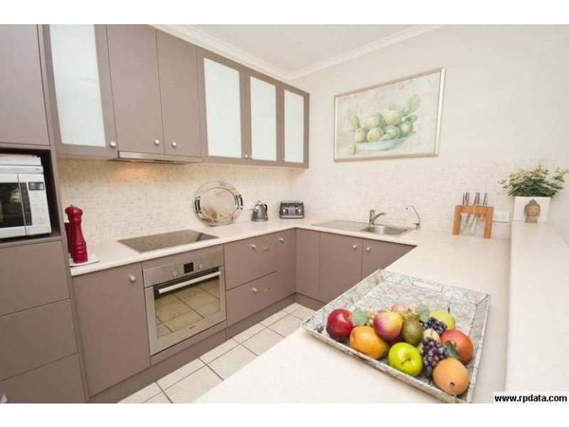 2/101 Arlington Esplanade, Clifton Beach QLD 4879