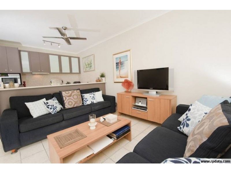 2/101 Arlington Esplanade, Clifton Beach QLD 4879