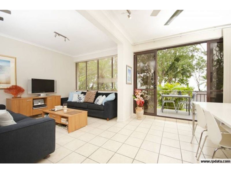2/101 Arlington Esplanade, Clifton Beach QLD 4879