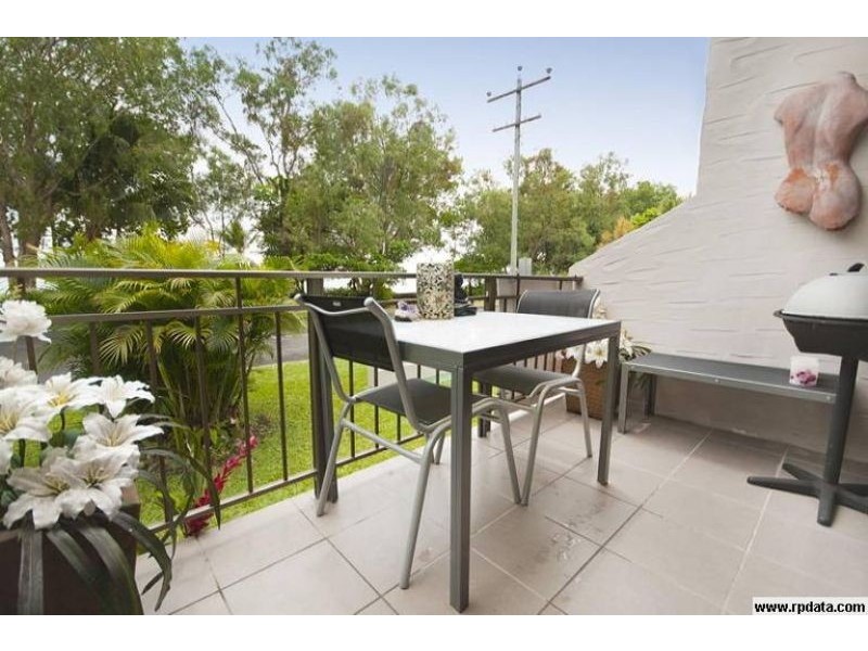 2/101 Arlington Esplanade, Clifton Beach QLD 4879