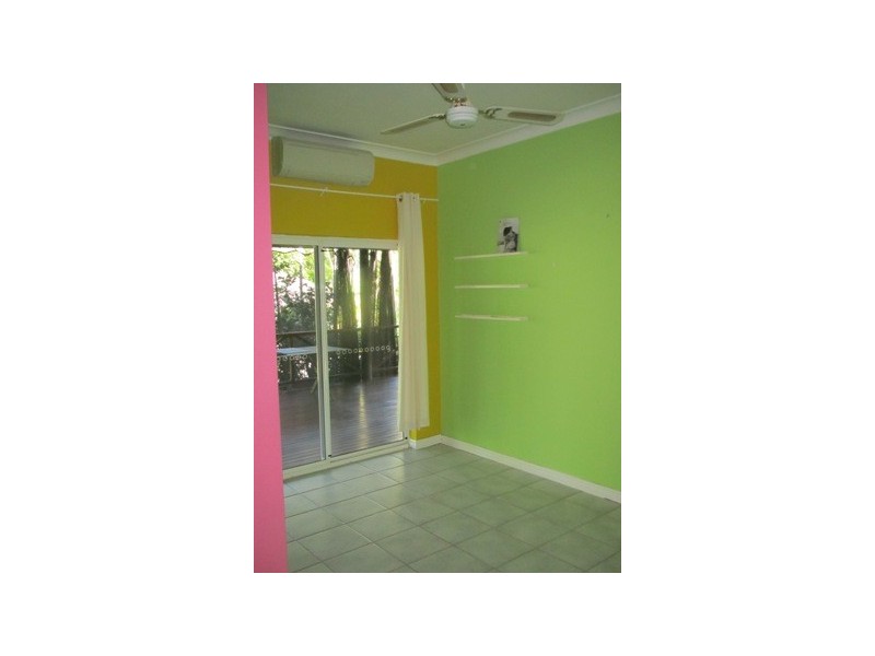 8 Talasea Street, Trinity Beach QLD 4879