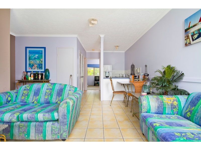 Holloways Beach QLD 4878