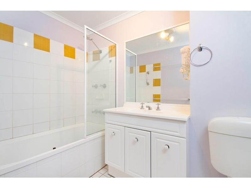 Holloways Beach QLD 4878