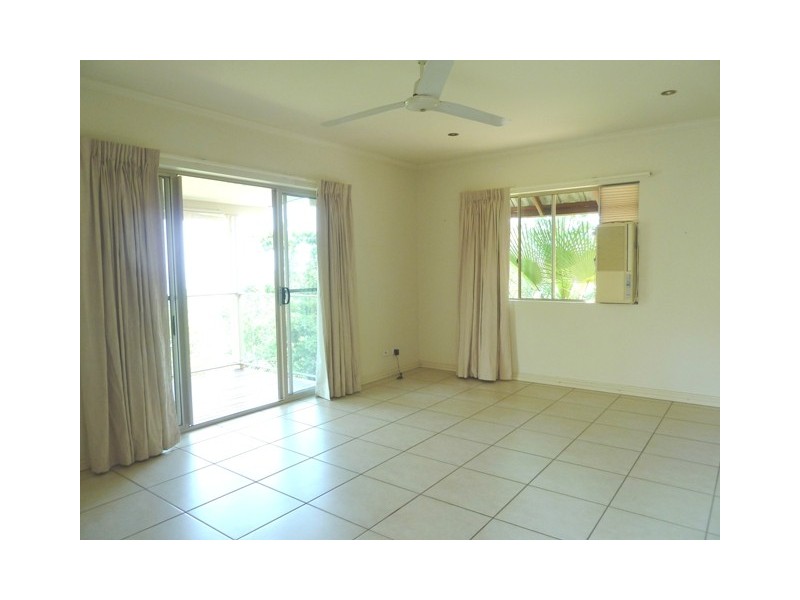 2/7b Tari Place, Trinity Beach QLD 4879
