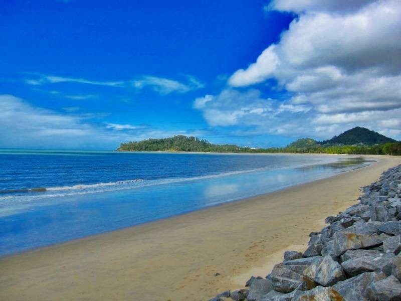 Clifton Beach QLD 4879