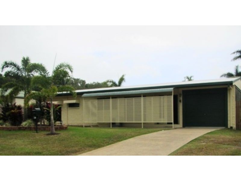 7 Connemara Close, Trinity Beach QLD 4879