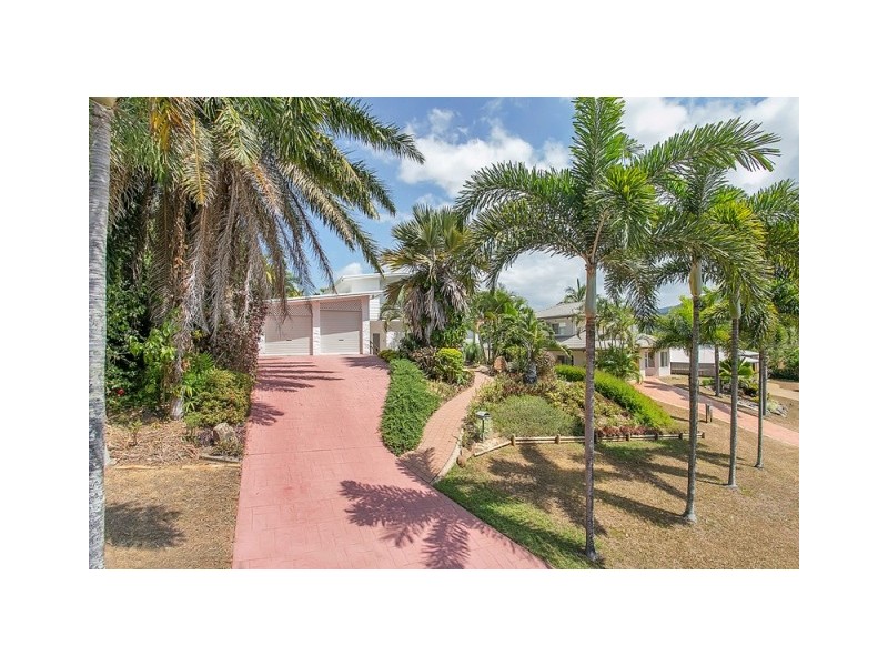 Trinity Beach QLD 4879