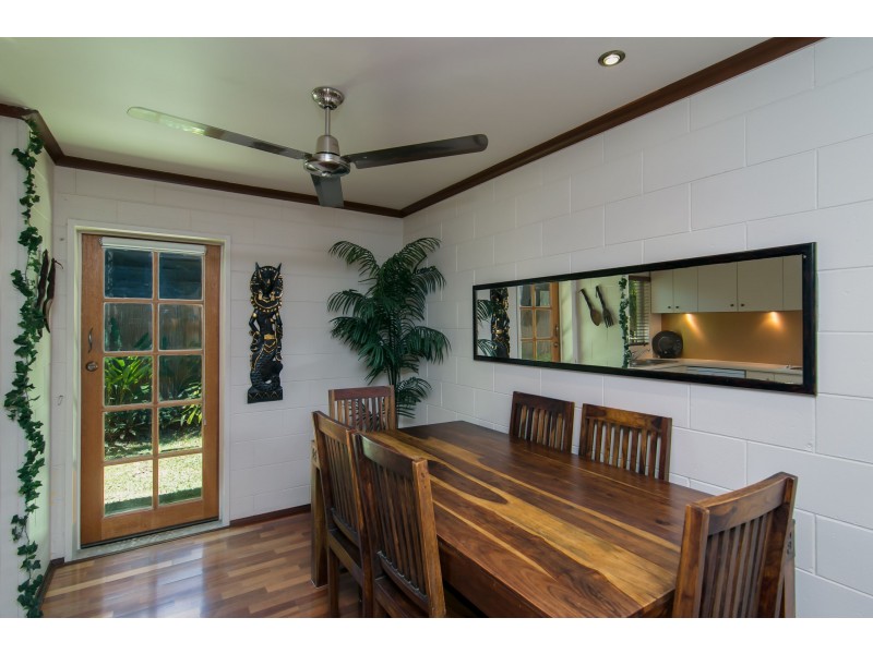 1/7 Corinda Close, Trinity Beach QLD 4879