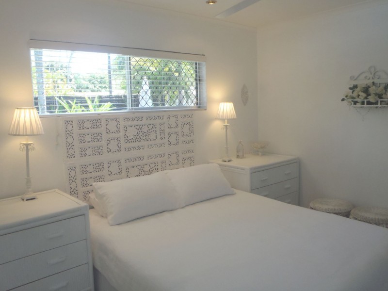 1/7 Corinda Close, Trinity Beach QLD 4879