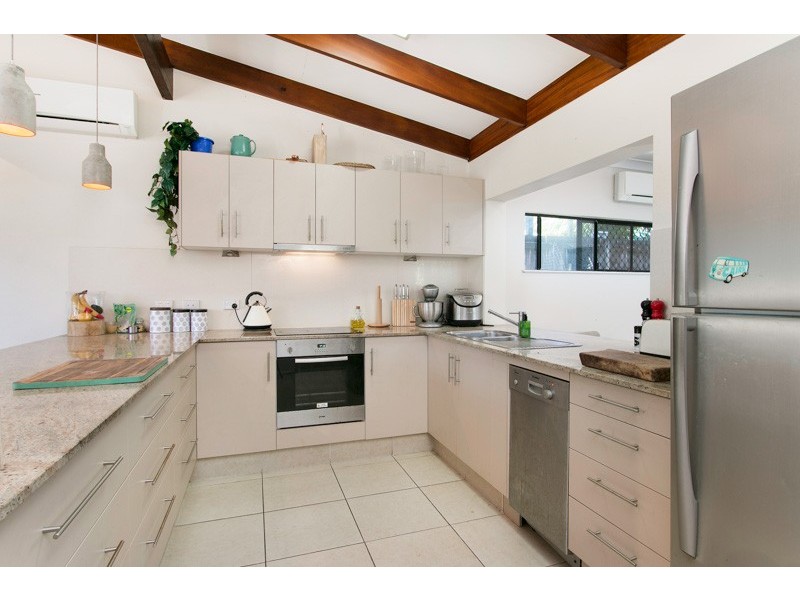 5 Corinda Close, Trinity Beach QLD 4879