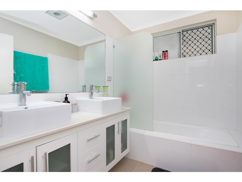 5 Corinda Close, Trinity Beach QLD 4879