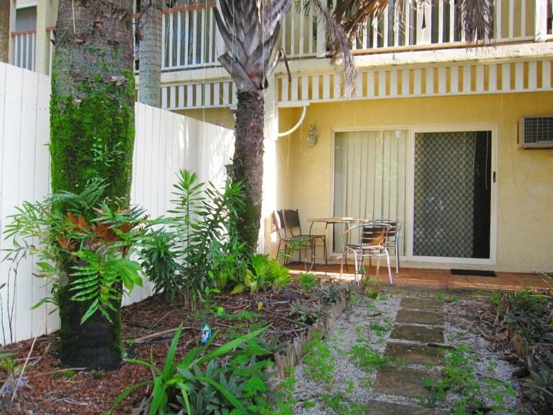 Yorkeys Knob QLD 4878