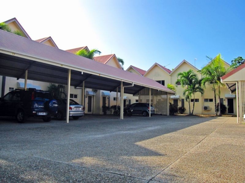 Yorkeys Knob QLD 4878