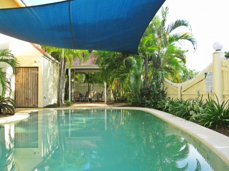 Yorkeys Knob QLD 4878