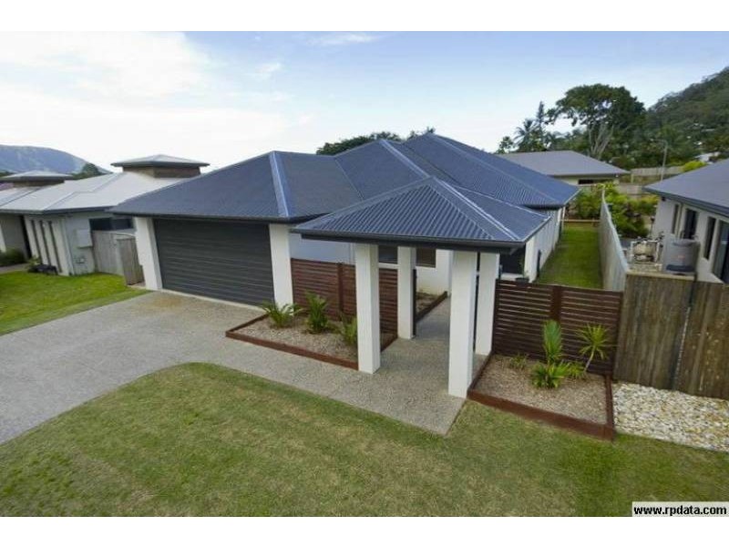 140 Roberts Drive, Trinity Beach QLD 4879