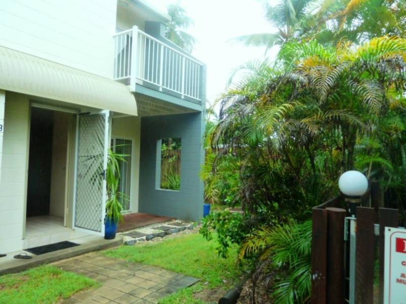 9/25 – 27 Fairweather Street, Yorkeys Knob QLD 4878