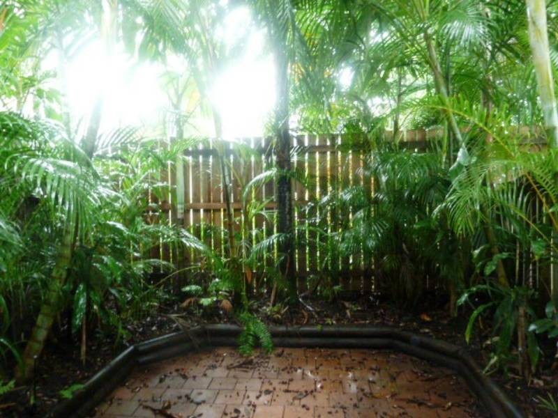 9/25 – 27 Fairweather Street, Yorkeys Knob QLD 4878