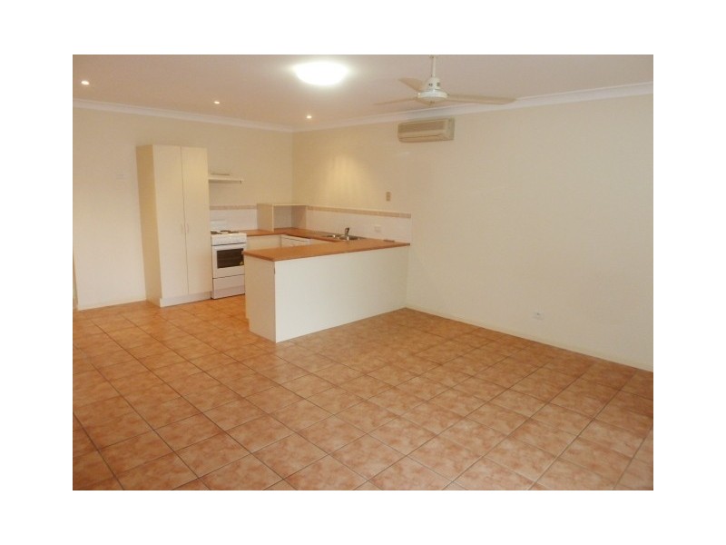 1/9 Oyster Court, Trinity Beach QLD 4879