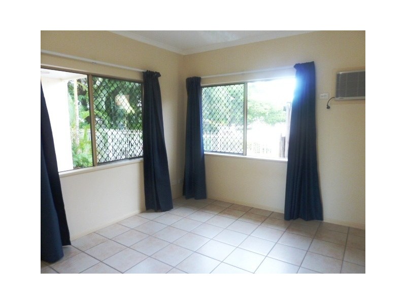 1/9 Oyster Court, Trinity Beach QLD 4879