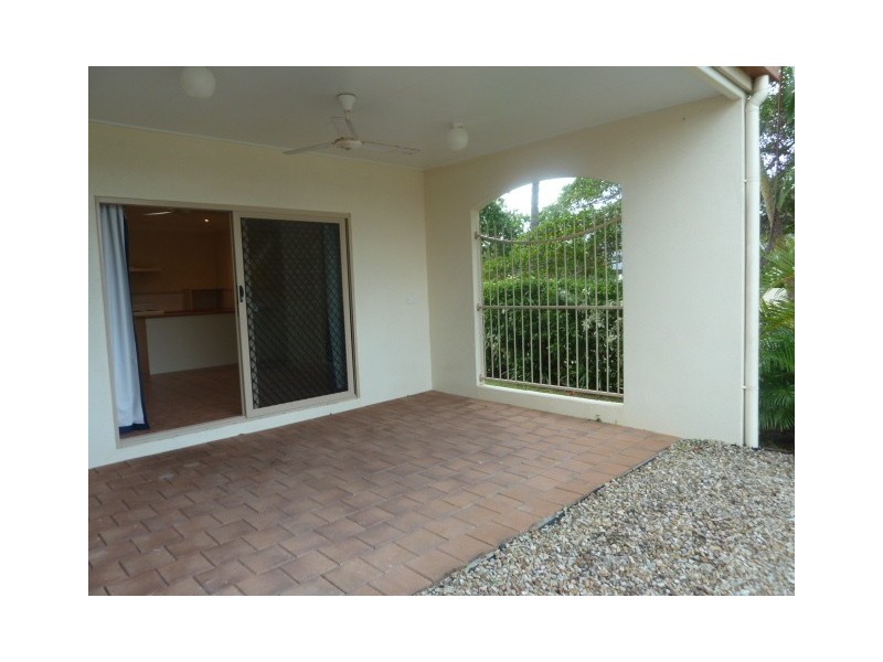 1/9 Oyster Court, Trinity Beach QLD 4879