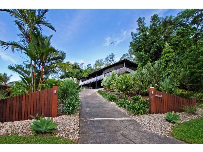 4 Justine Close, Trinity Beach QLD 4879