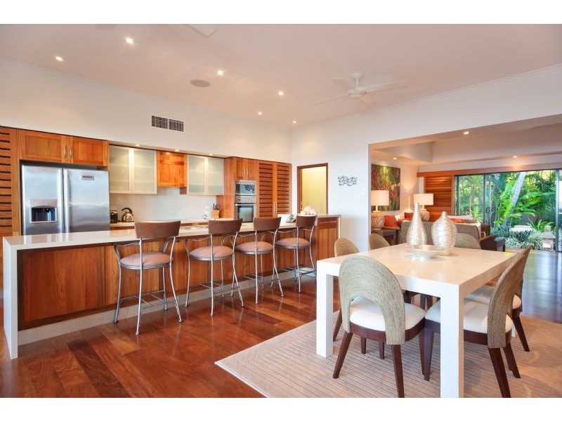 Clifton Beach QLD 4879